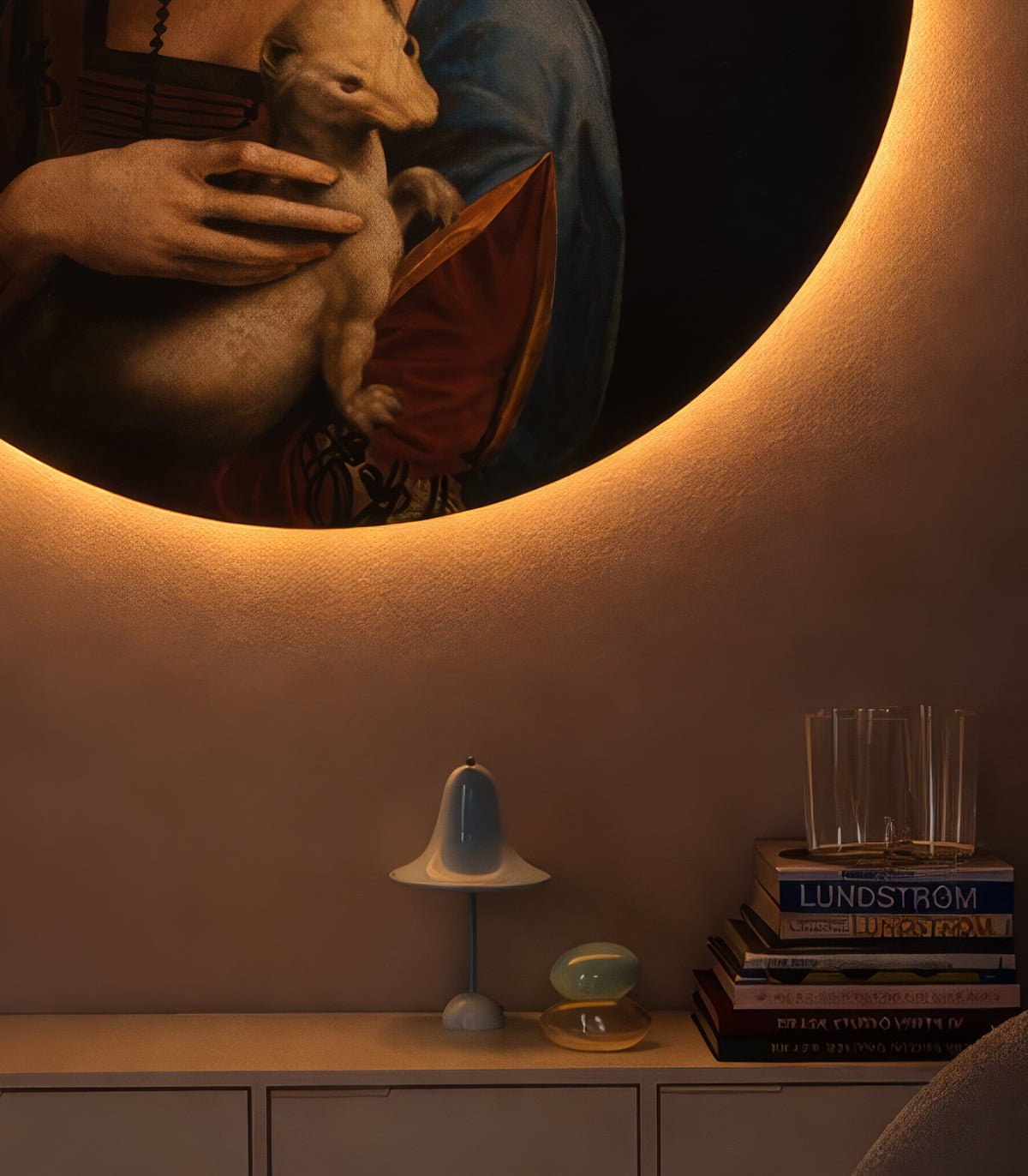 Dots Lighting Lady with an Ermine - Wallcolors®