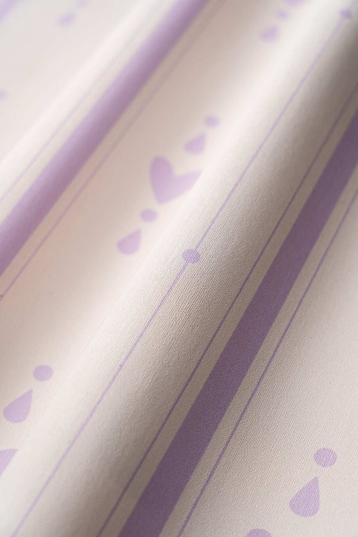 Papel pintado Cottage Stripe Lilac Veil