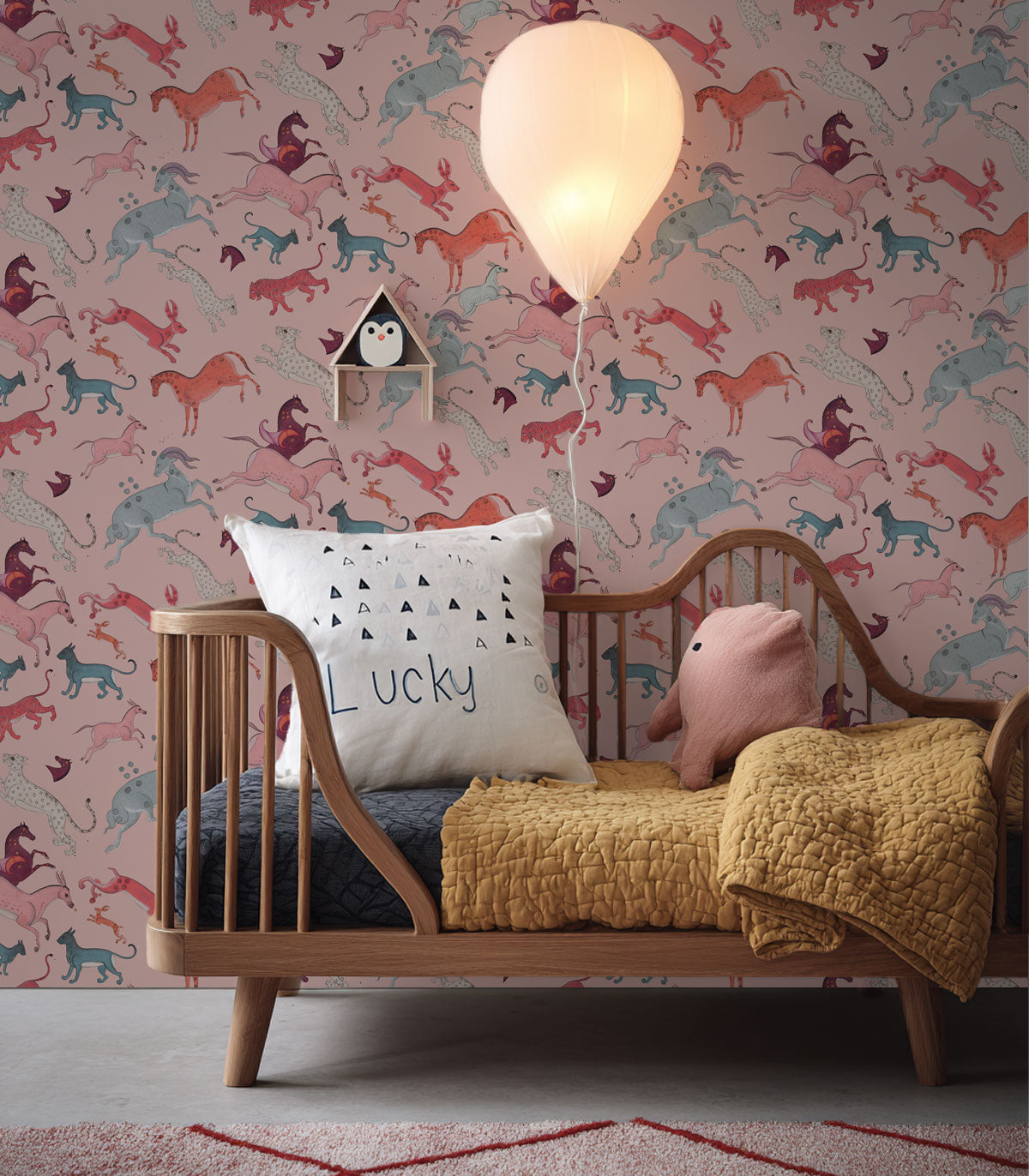 Tapeta Oriental Animals Light Pink