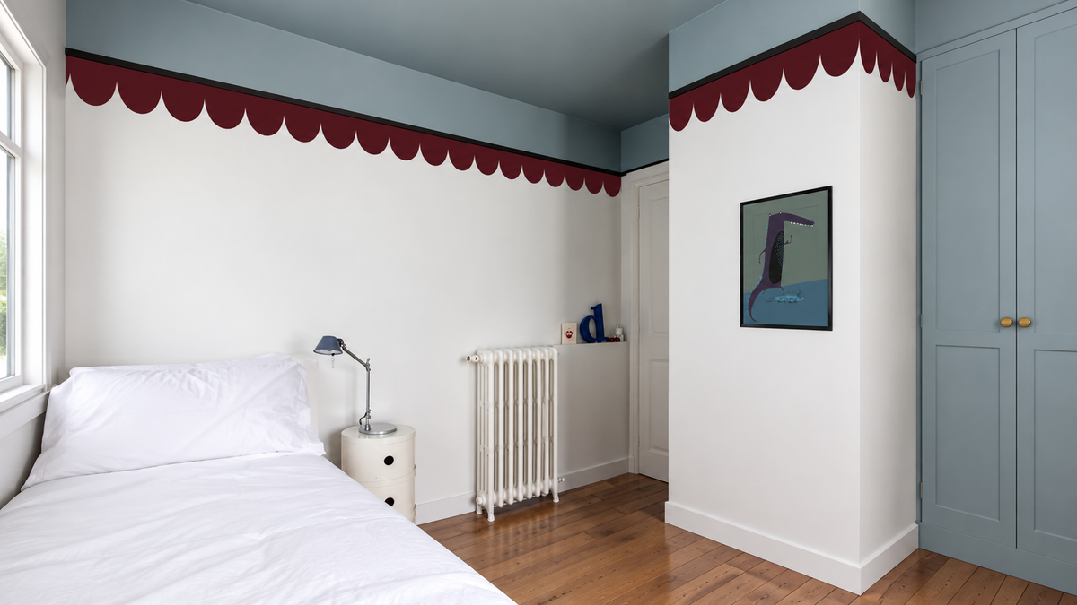 Border Seashell Deep Burgundy