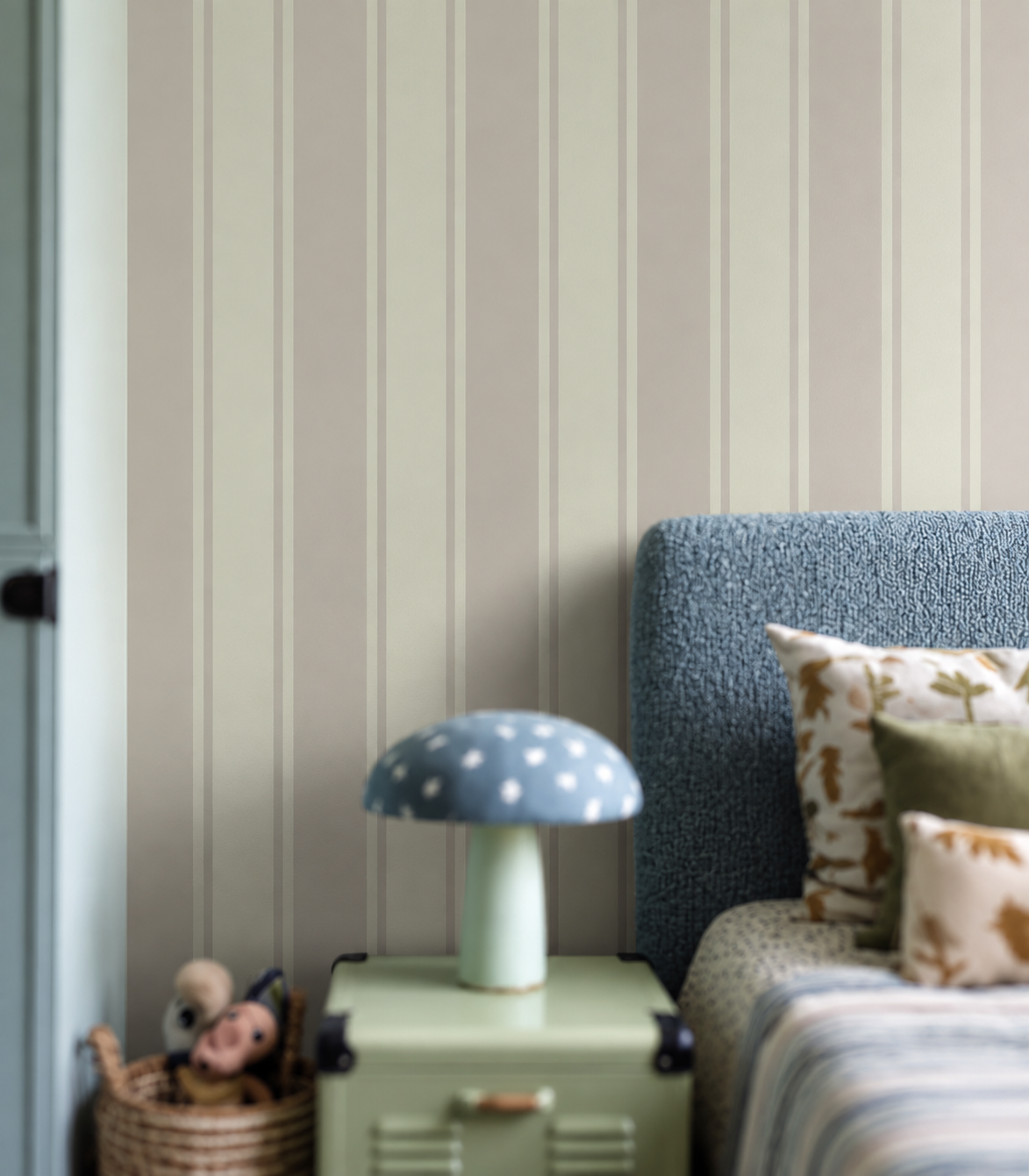 Papel pintado Gentle Stripe Soft Taupe