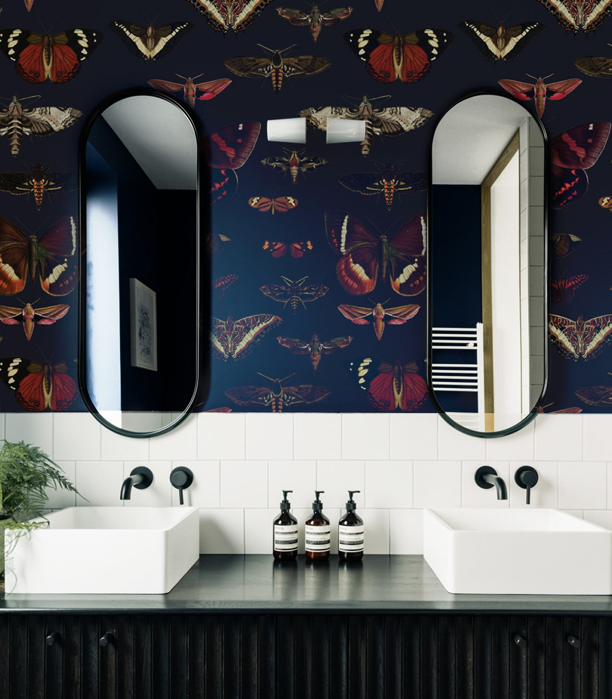Tapeta Butterflies Navy Blue