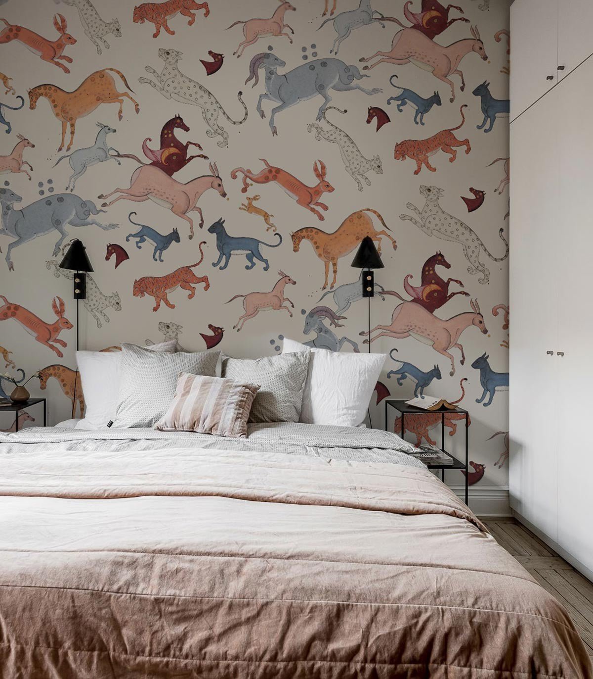 Tapeta Oriental Animals Beige - Wallcolors®