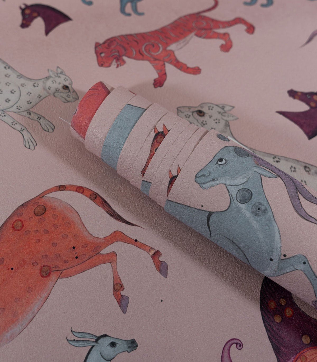 Tapeta Oriental Animals Light Pink - Wallcolors®