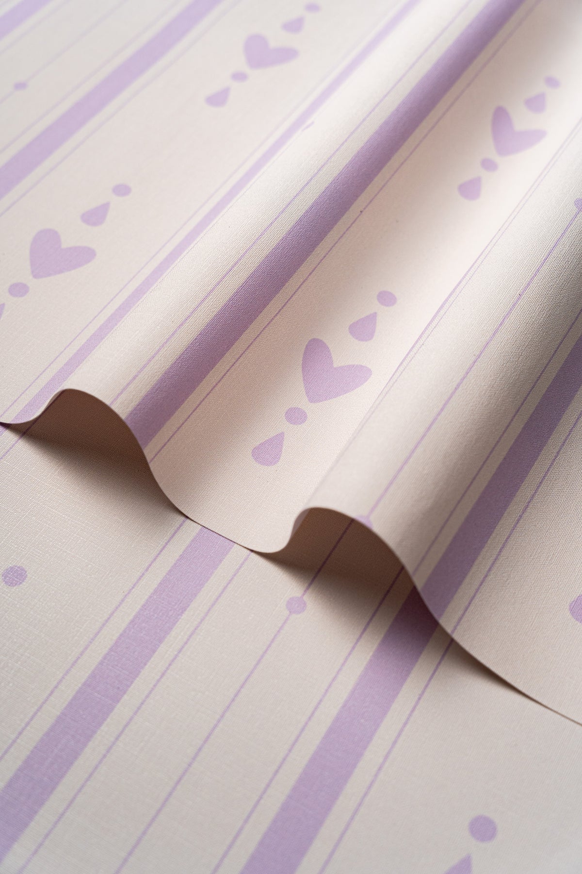 Papel pintado Cottage Stripe Lilac Veil