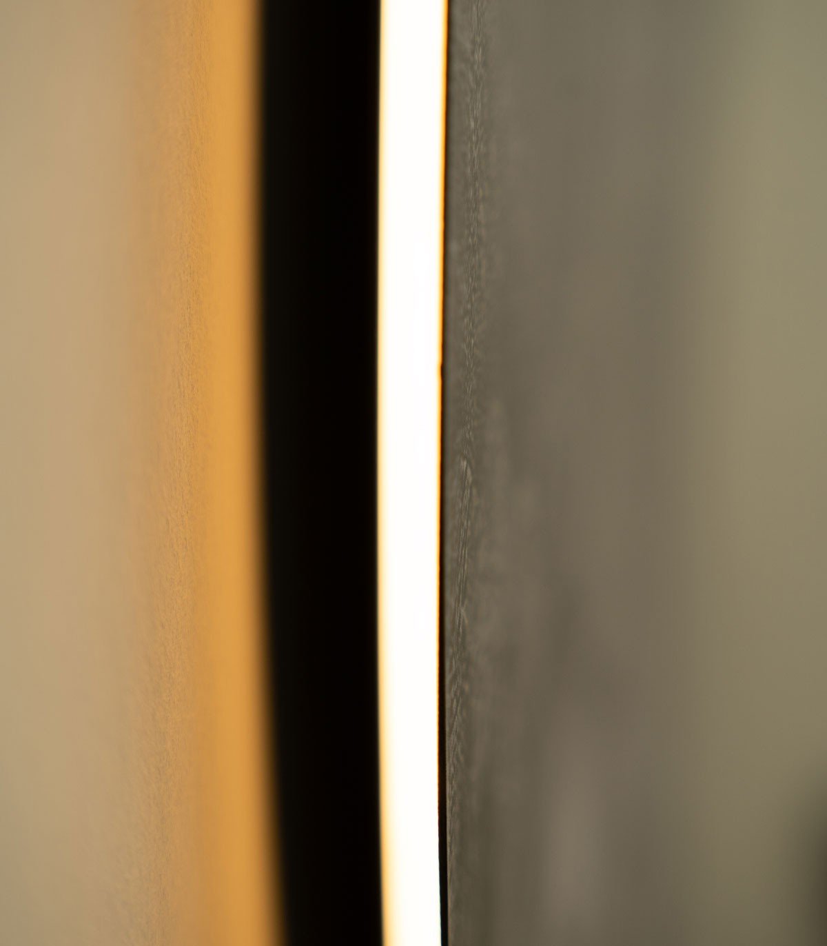 Dots Lighting Jungle Cat - Wallcolors®