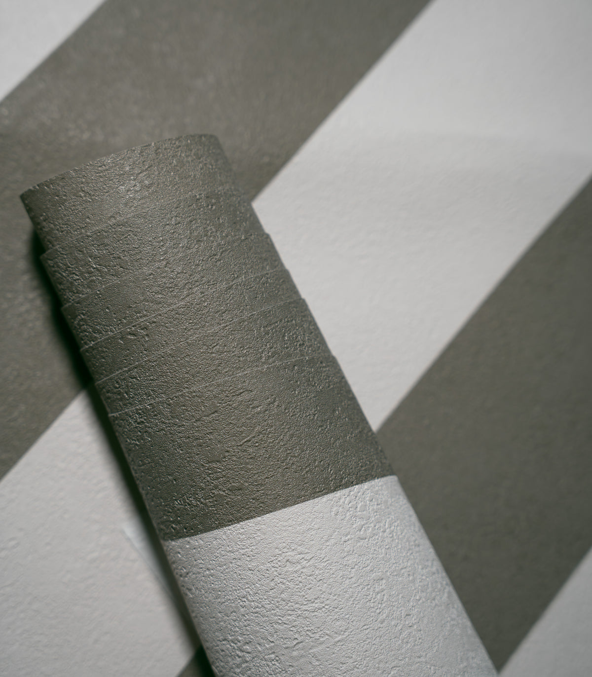 Papel pintado Bold Stripe Moss