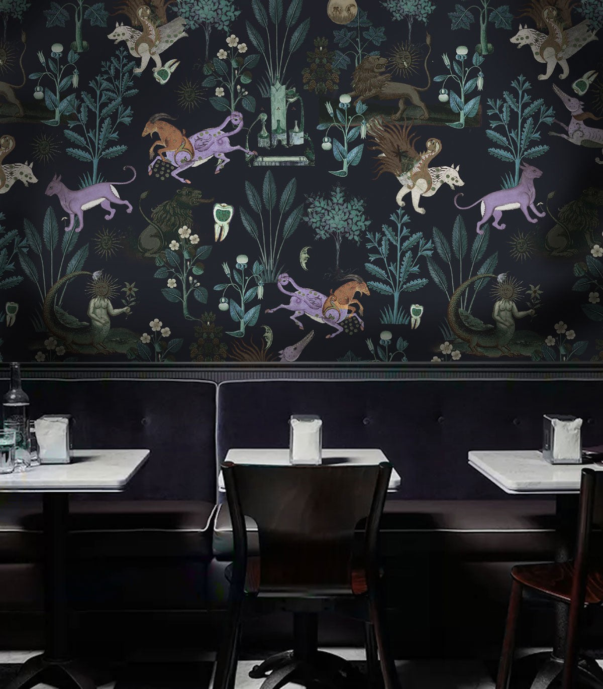Papel pintado Botanic Beast Purple