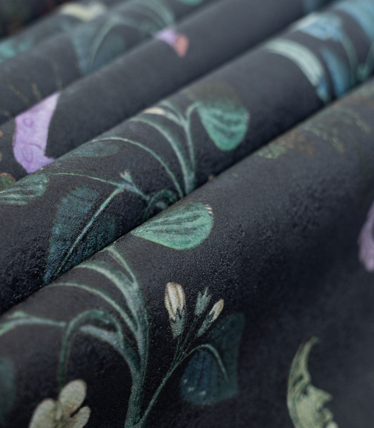 Papel pintado Botanic Beast Purple